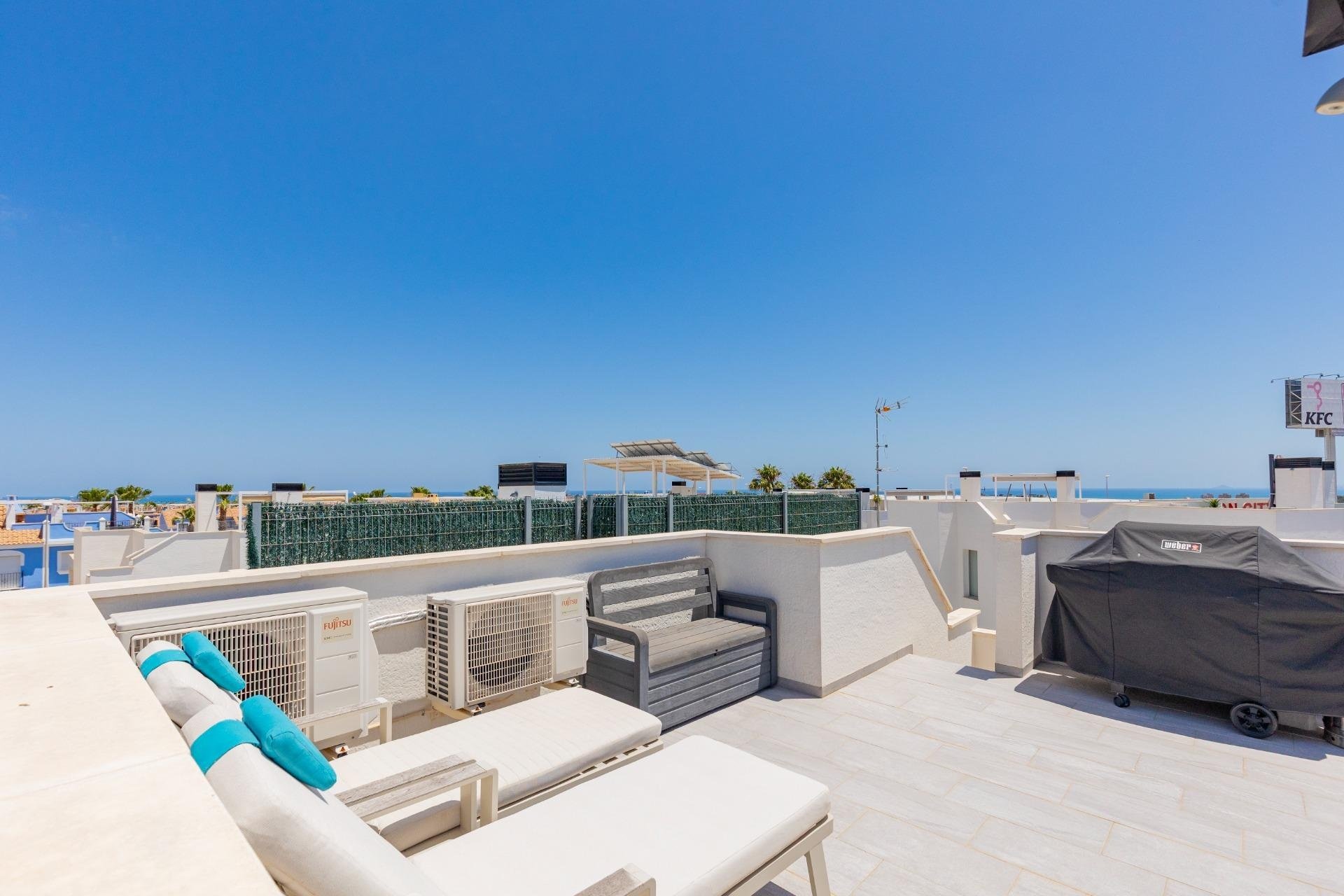 Herverkoop - Villa -
Orihuela Costa - Lomas de Cabo Roig