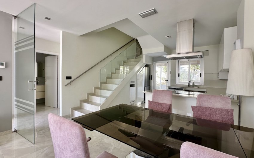 Herverkoop - Villa -
Orihuela Costa - Lomas De Cabo Roig