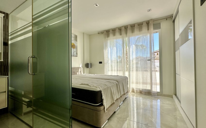 Herverkoop - Villa -
Orihuela Costa - Lomas De Cabo Roig