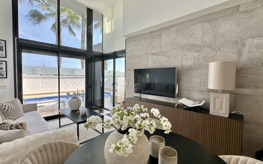 Herverkoop - Villa -
Orihuela Costa - Lomas De Cabo Roig