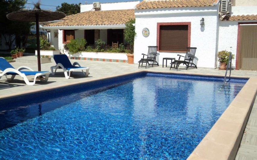 Herverkoop - Villa -
Orihuela Costa - Lomas De Cabo Roig