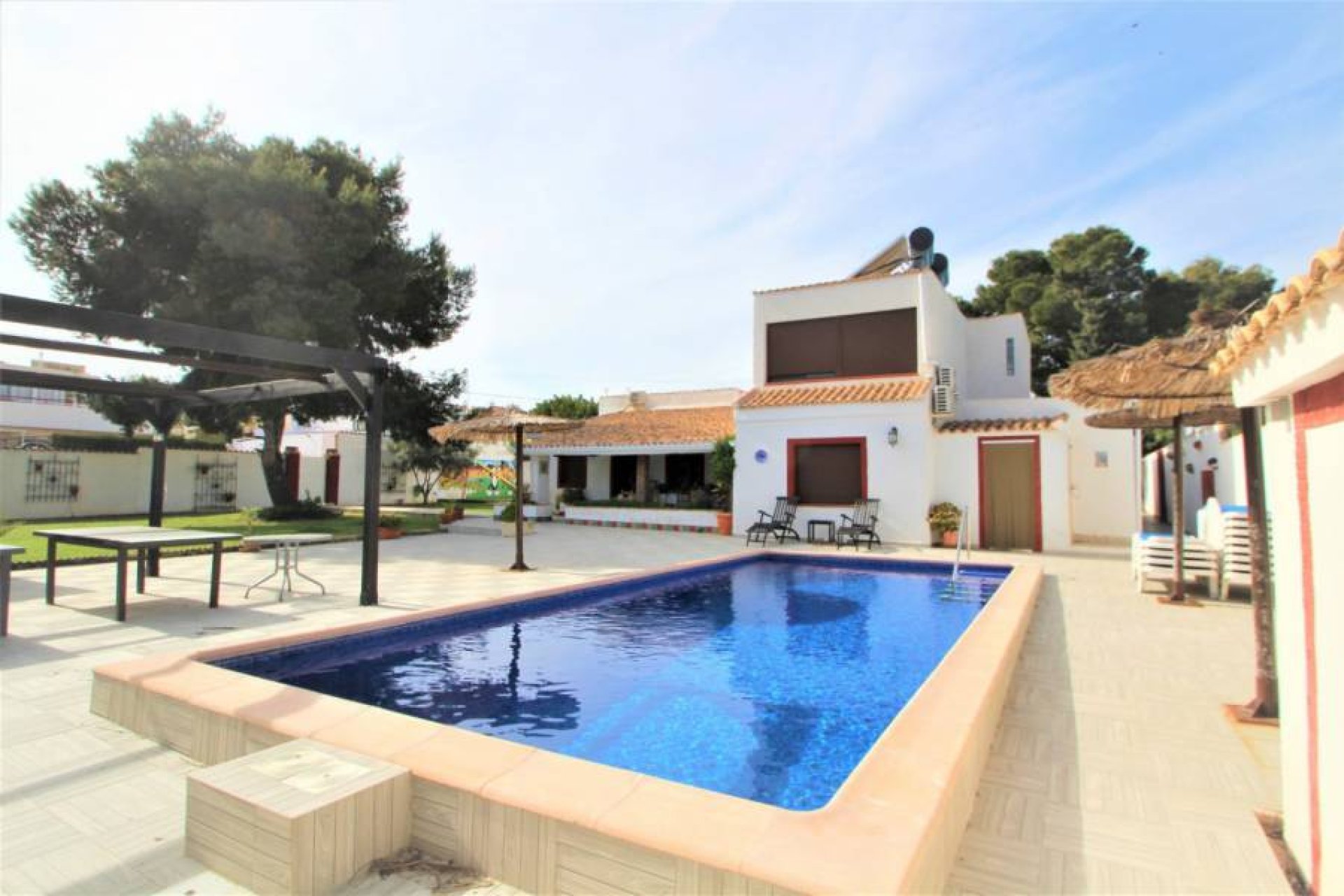 Herverkoop - Villa -
Orihuela Costa - Lomas De Cabo Roig