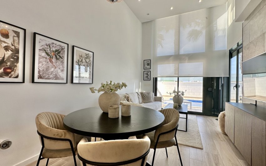 Herverkoop - Villa -
Orihuela Costa - Lomas De Cabo Roig