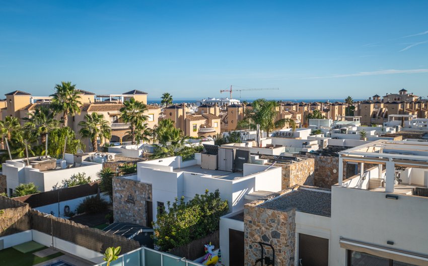 Herverkoop - Villa -
Orihuela Costa - Lomas De Cabo Roig