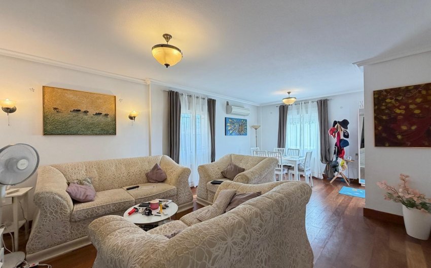 Herverkoop - Villa -
Orihuela Costa - Lomas De Don Juan