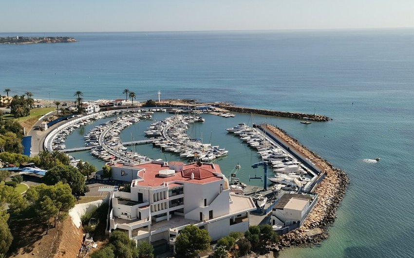 Herverkoop - Villa -
Orihuela Costa - Lomas de Don Juan