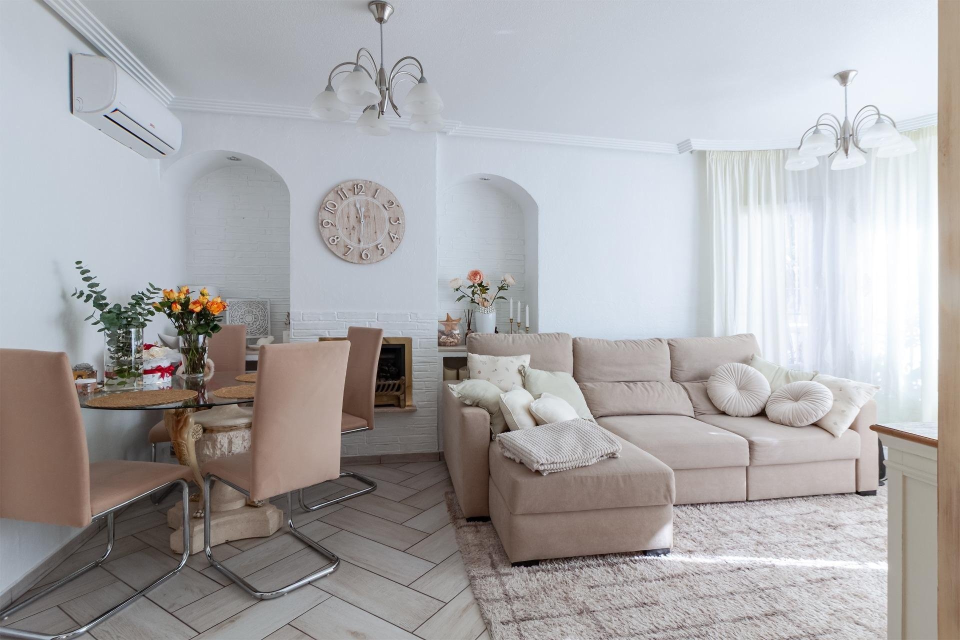 Herverkoop - Villa -
Orihuela Costa - Los Almendros-la Florida