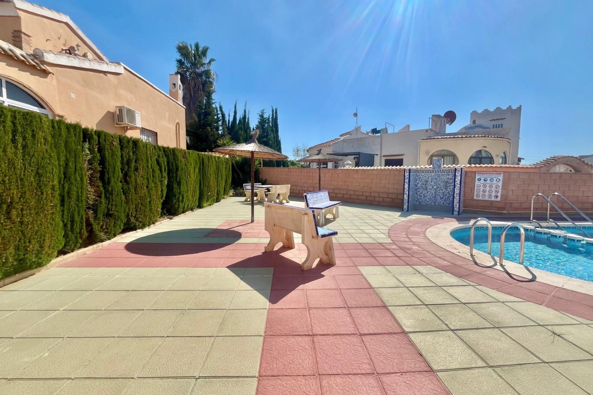 Herverkoop - Villa -
Orihuela Costa - Los Almendros-la Florida