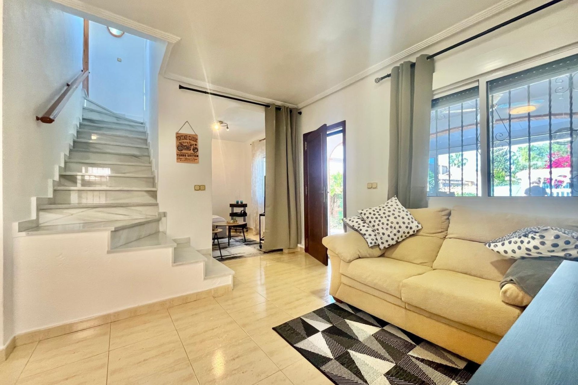 Herverkoop - Villa -
Orihuela Costa - Los Almendros-la Florida