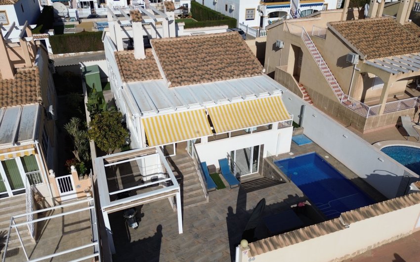 Herverkoop - Villa -
Orihuela Costa - Los Altos