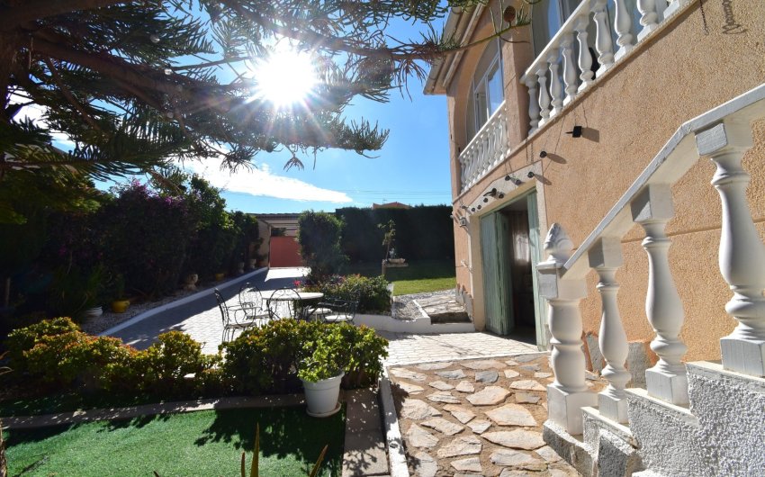 Herverkoop - Villa -
Orihuela Costa - Los Balcones