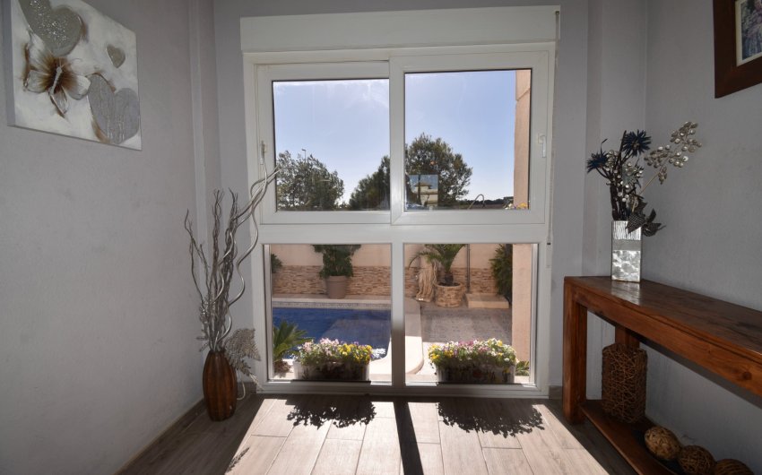 Herverkoop - Villa -
Orihuela Costa - Playa Flamenca