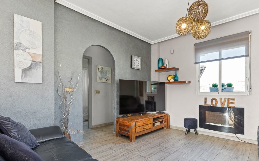 Herverkoop - Villa -
Orihuela Costa - Playa Flamenca