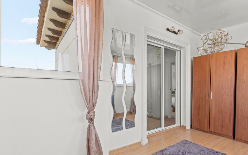 Herverkoop - Villa -
Orihuela Costa - Playa Flamenca