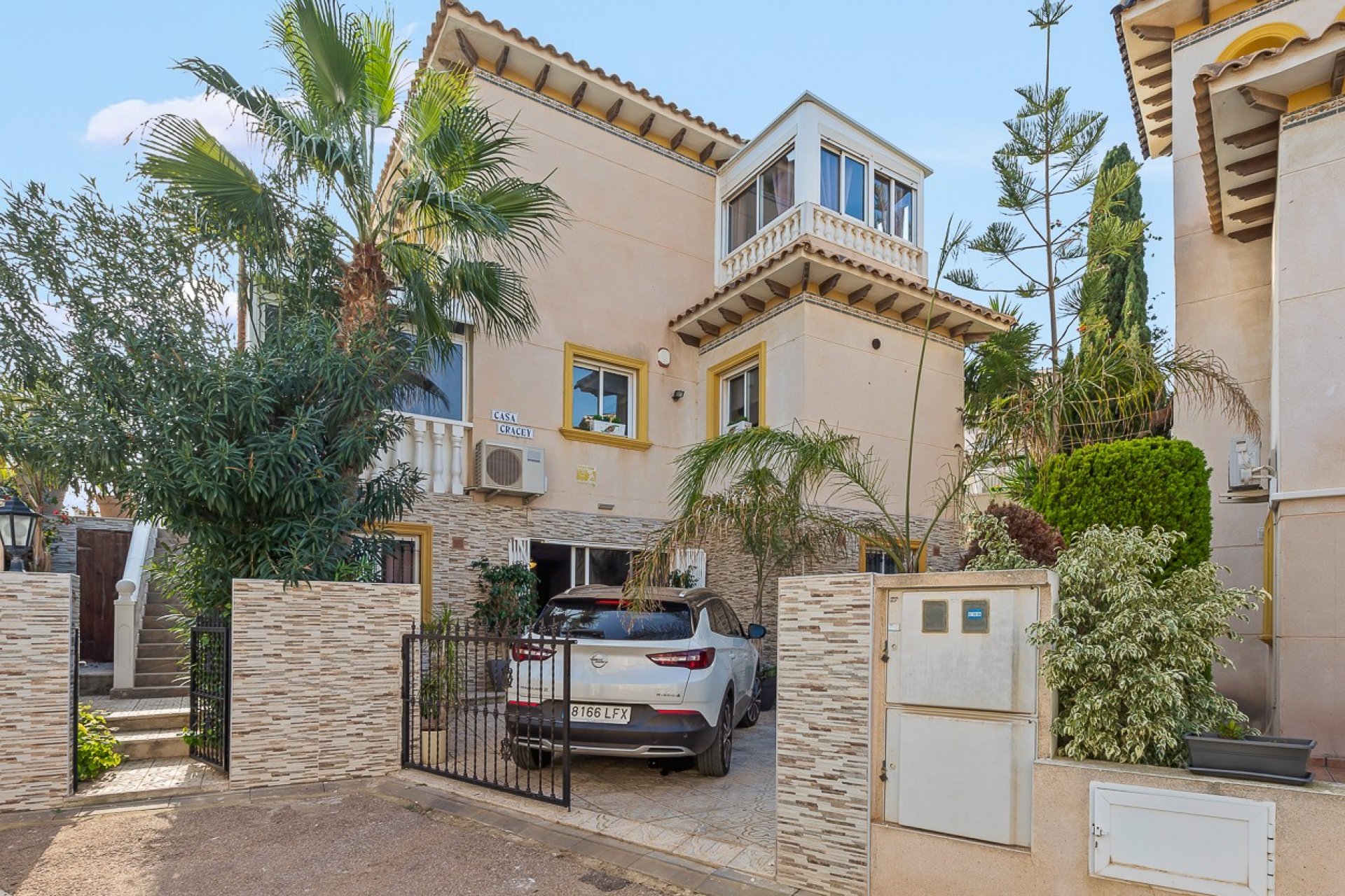 Herverkoop - Villa -
Orihuela Costa - Playa Flamenca