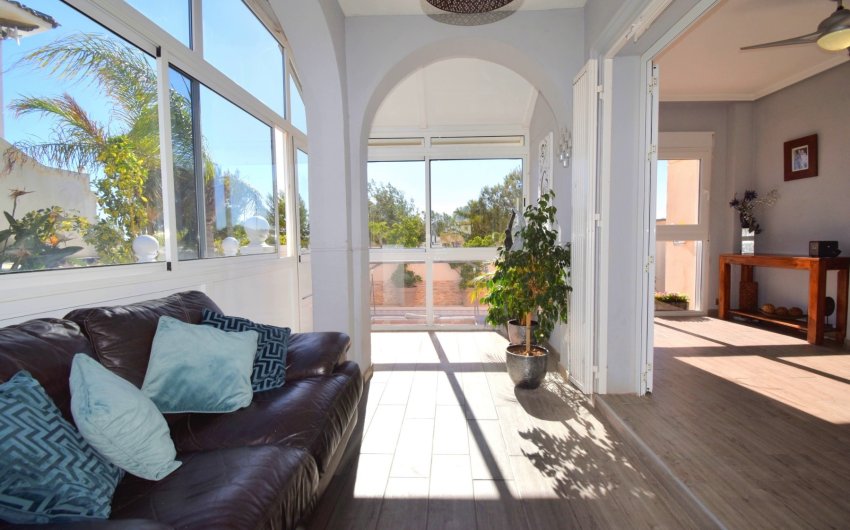 Herverkoop - Villa -
Orihuela Costa - Playa Flamenca