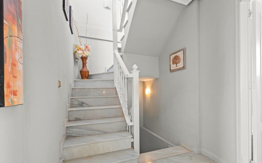 Herverkoop - Villa -
Orihuela Costa - Playa Flamenca