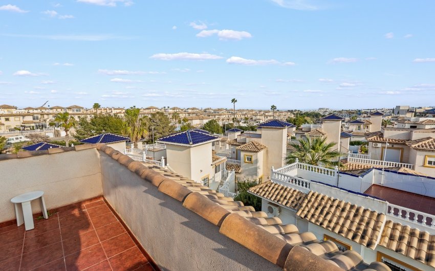 Herverkoop - Villa -
Orihuela Costa - Playa Flamenca