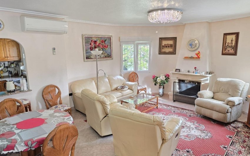 Herverkoop - Villa -
Orihuela Costa - Playa Flamenca