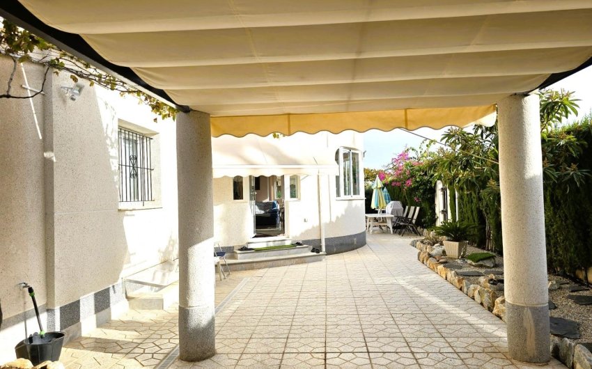 Herverkoop - Villa -
Orihuela Costa - Playa Flamenca