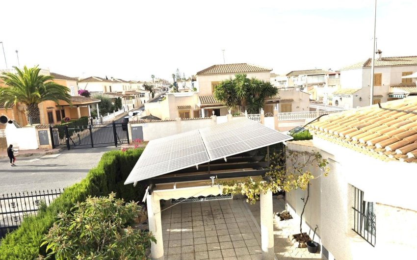 Herverkoop - Villa -
Orihuela Costa - Playa Flamenca