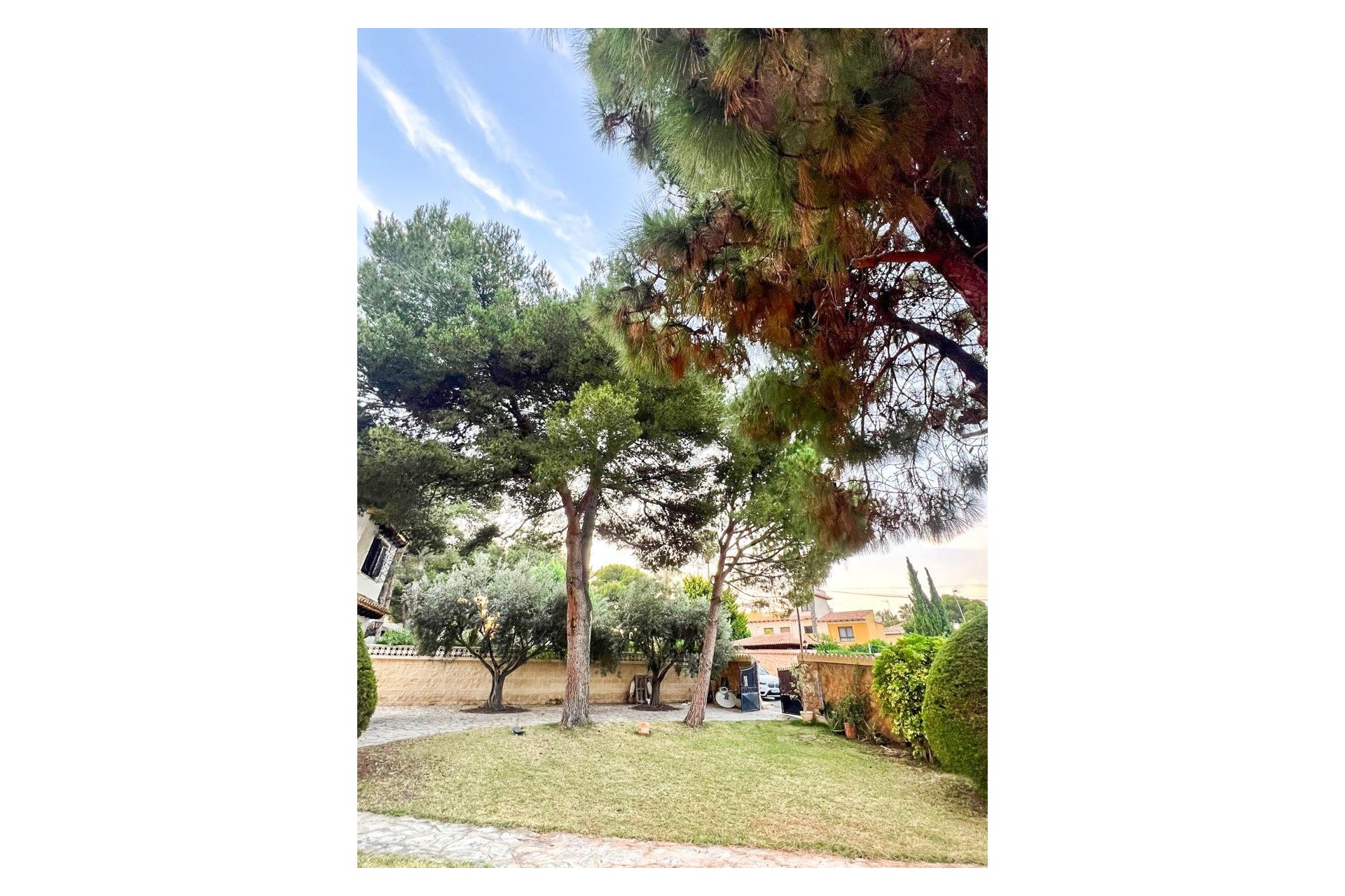 Herverkoop - Villa -
Orihuela Costa - Punta Prima