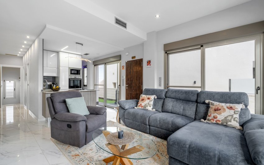 Herverkoop - Villa -
Orihuela Costa - Villamartín