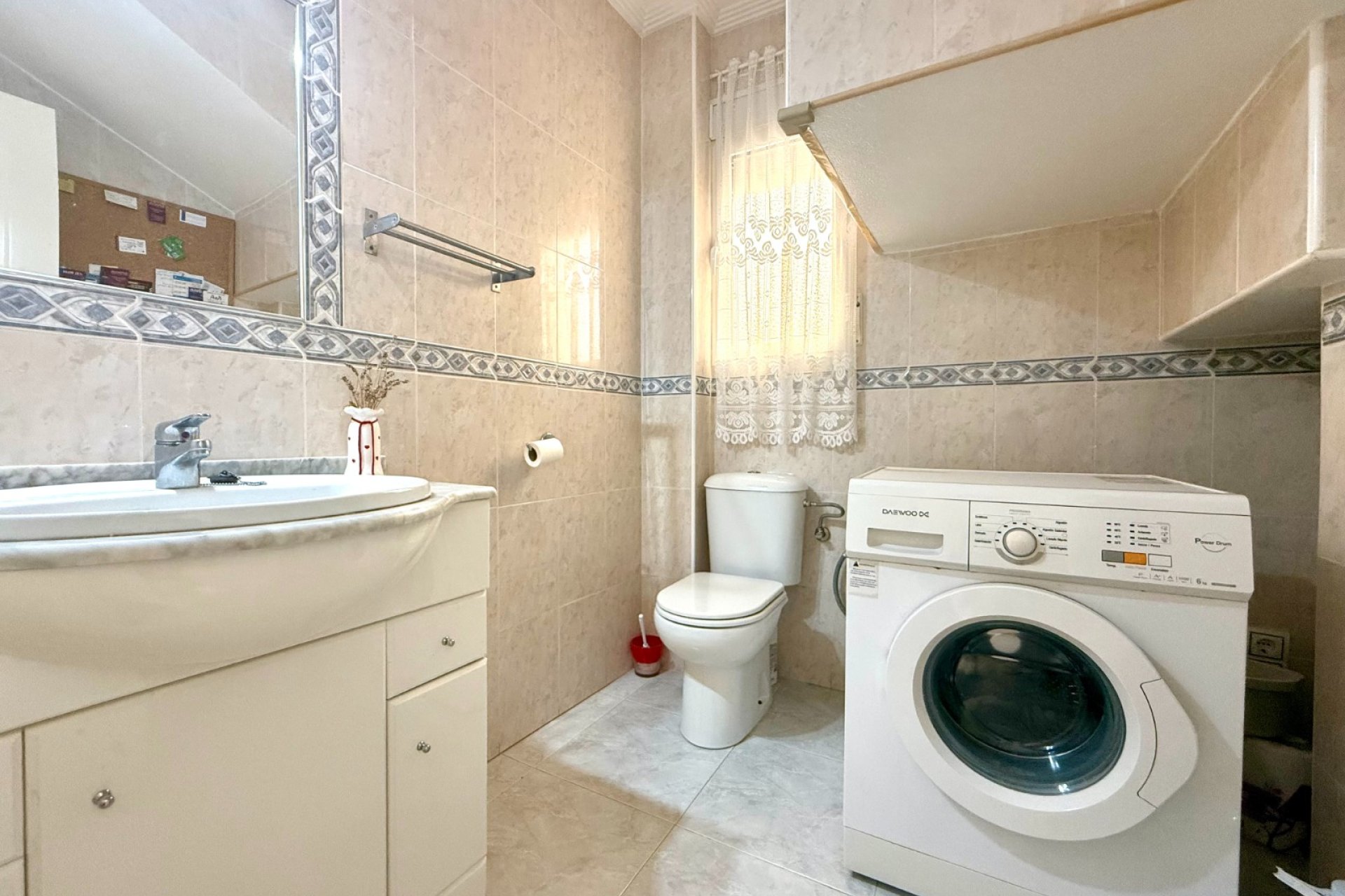 Herverkoop - Villa -
Orihuela Costa - Villamartín