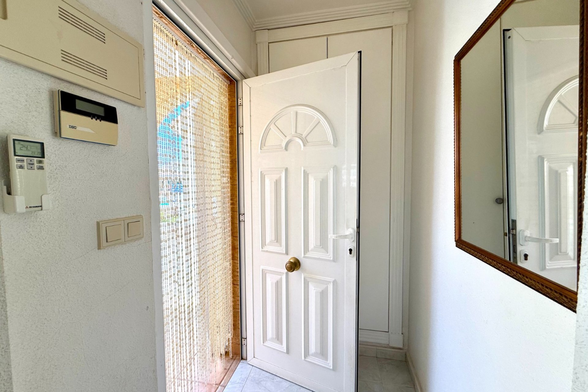 Herverkoop - Villa -
Orihuela Costa - Villamartín