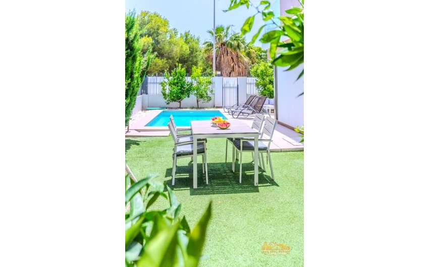 Herverkoop - Villa -
Orihuela Costa - Villamartín