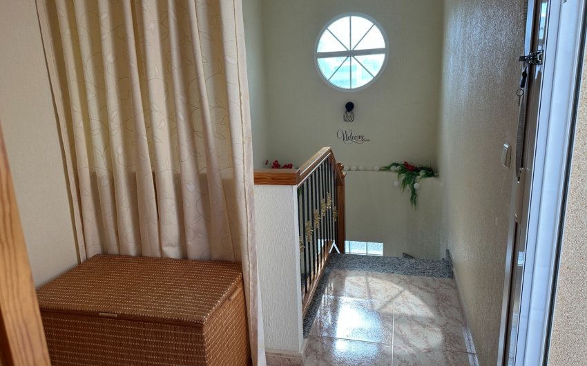 Herverkoop - Villa -
Orihuela Costa - Villamartín