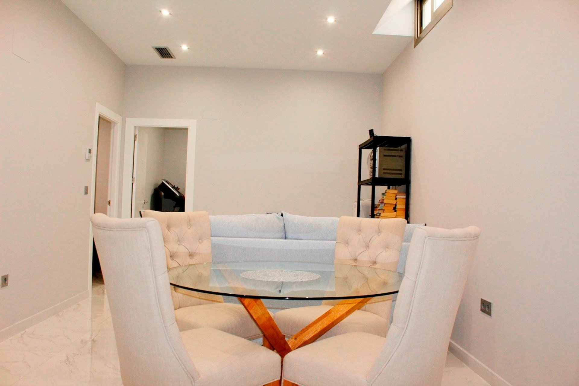 Herverkoop - Villa -
Orihuela Costa - Villamartín