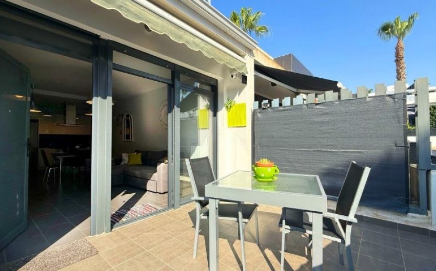 Herverkoop - Villa -
Orihuela Costa - Villamartín