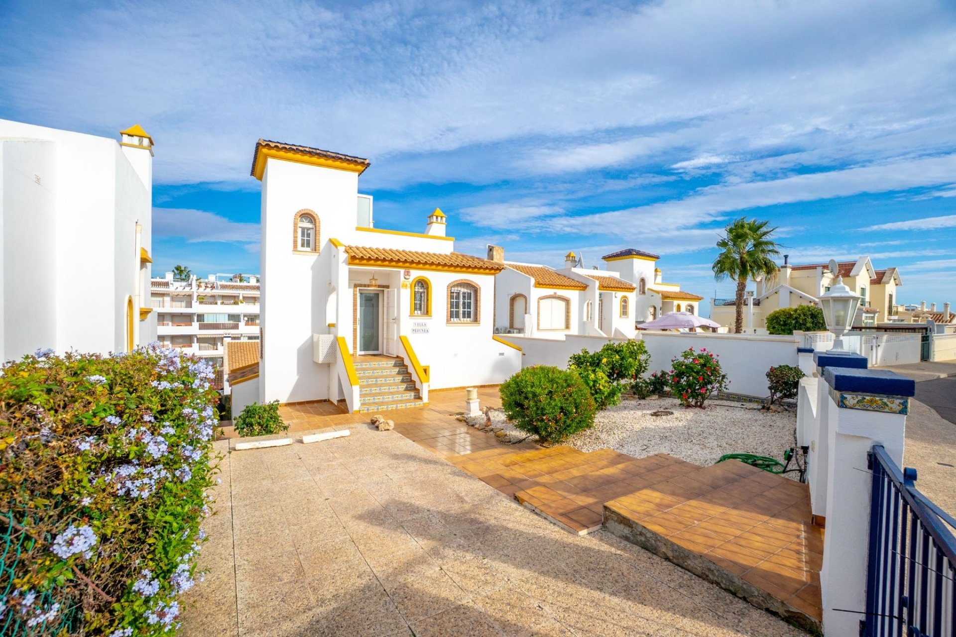 Herverkoop - Villa -
Orihuela Costa - Villamartín
