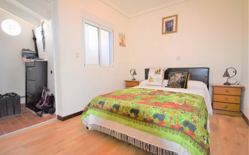 Herverkoop - Villa -
Orihuela Costa - Villamartín