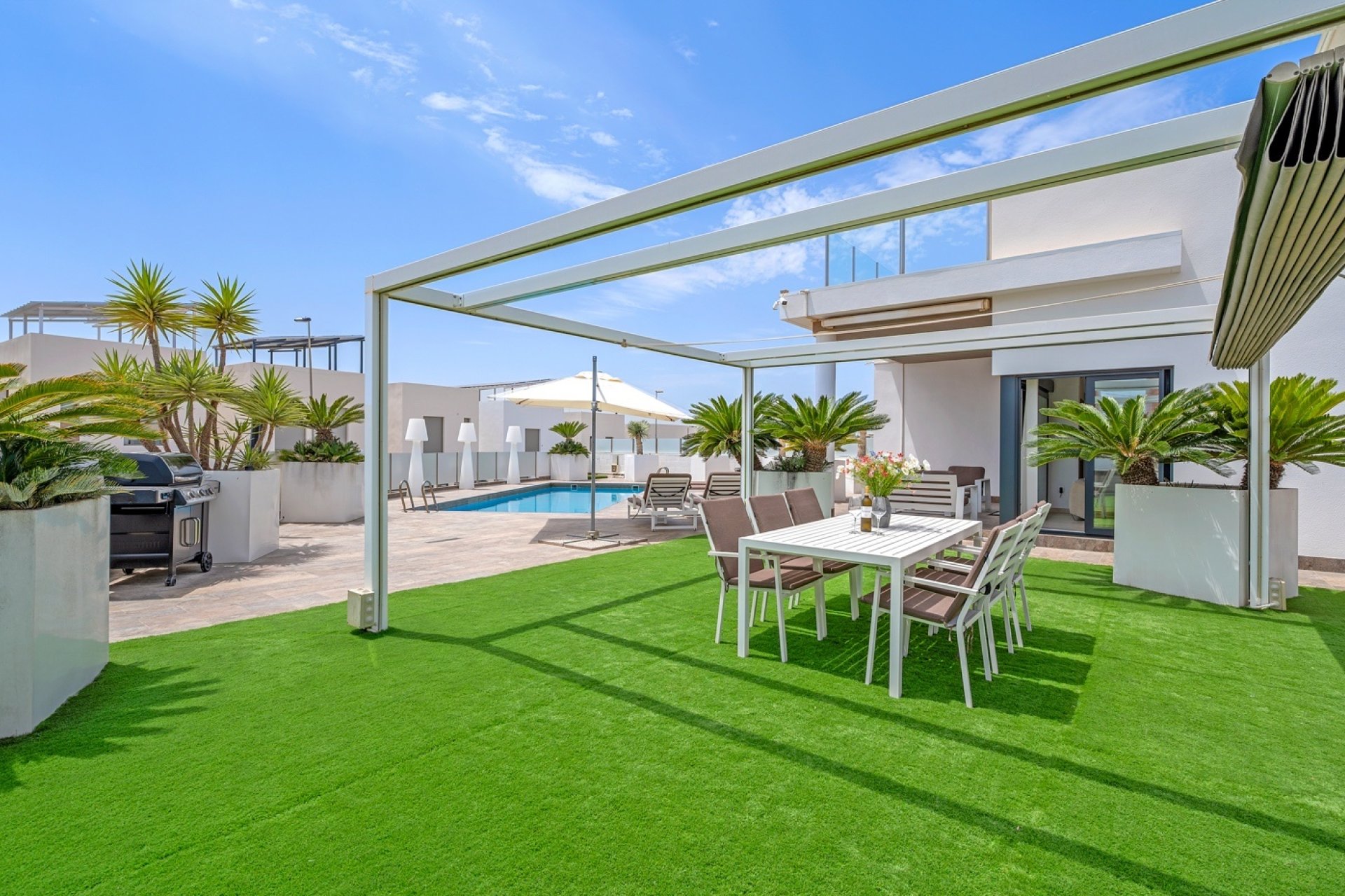 Herverkoop - Villa -
Orihuela Costa - Villamartín