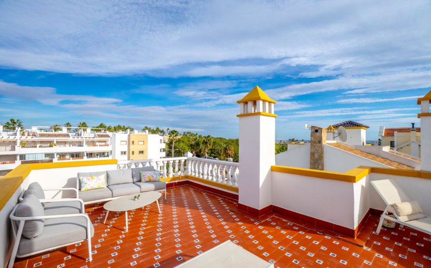 Herverkoop - Villa -
Orihuela Costa - Villamartín