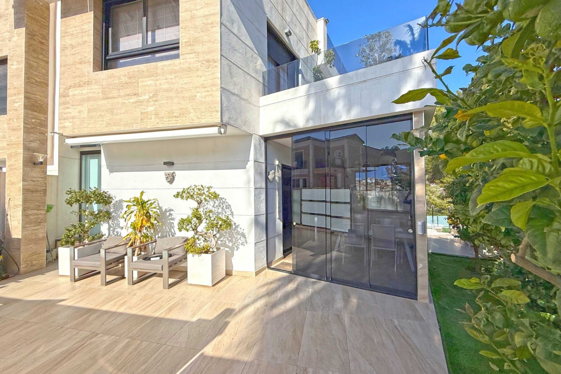 Herverkoop - Villa -
Orihuela Costa - Villamartín