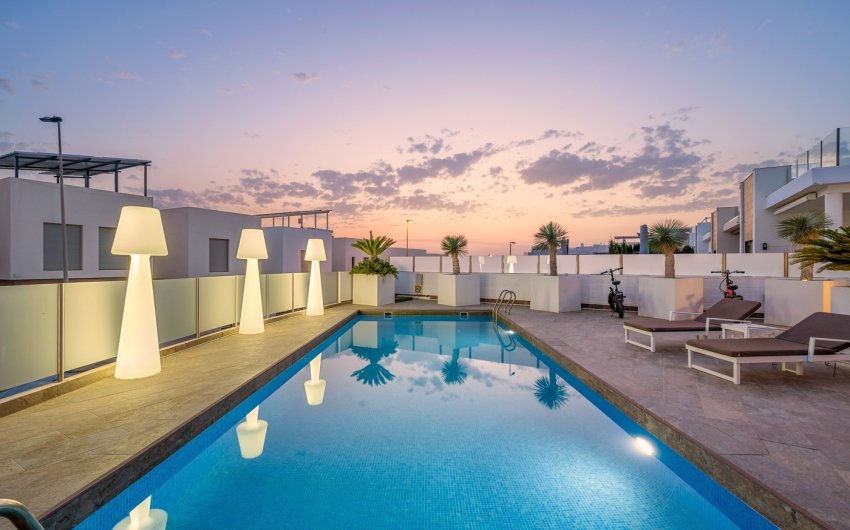 Herverkoop - Villa -
Orihuela Costa - Villamartín