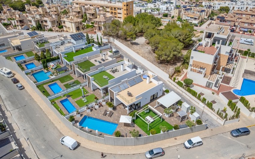Herverkoop - Villa -
Orihuela Costa - Villamartín