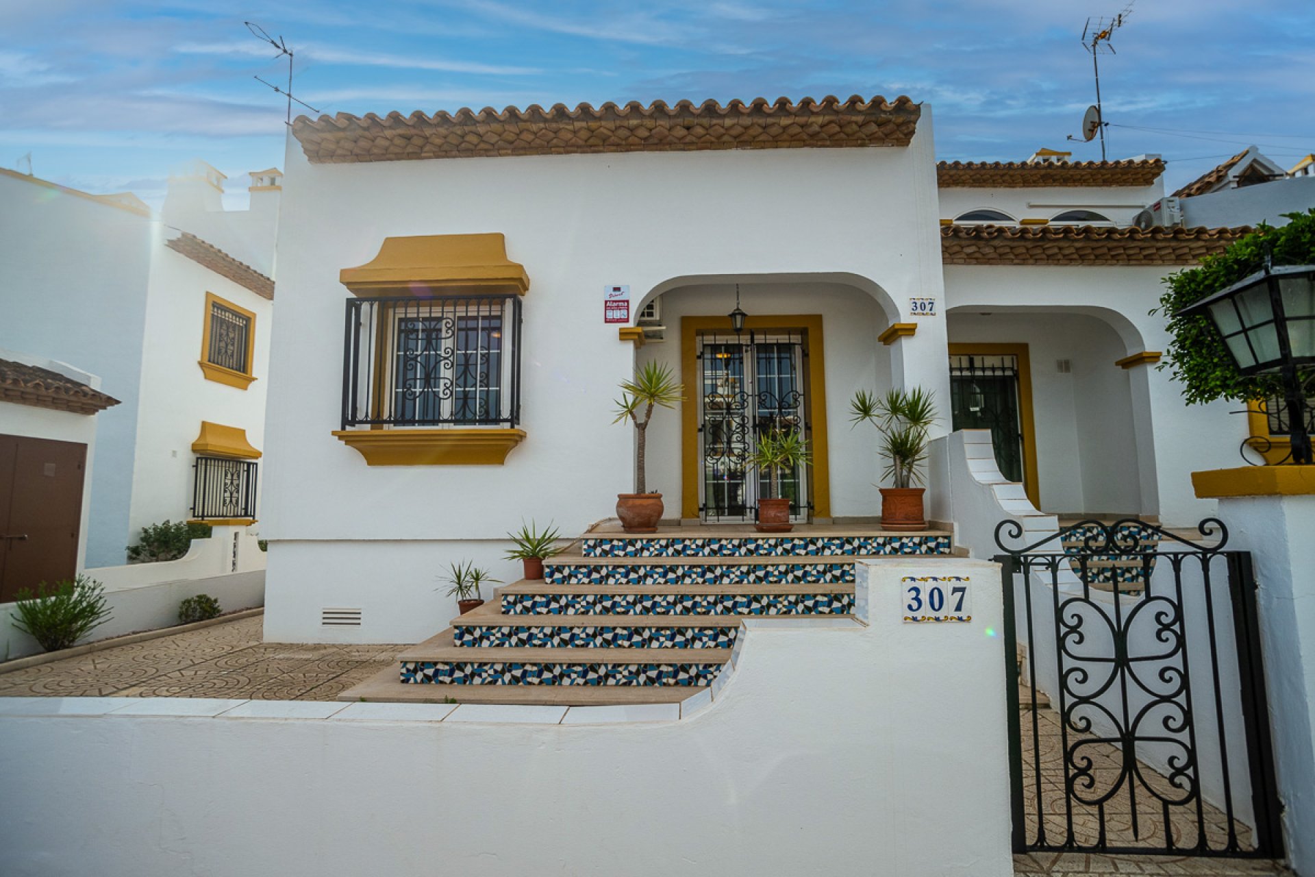 Herverkoop - Villa -
Orihuela Costa - Villamartín