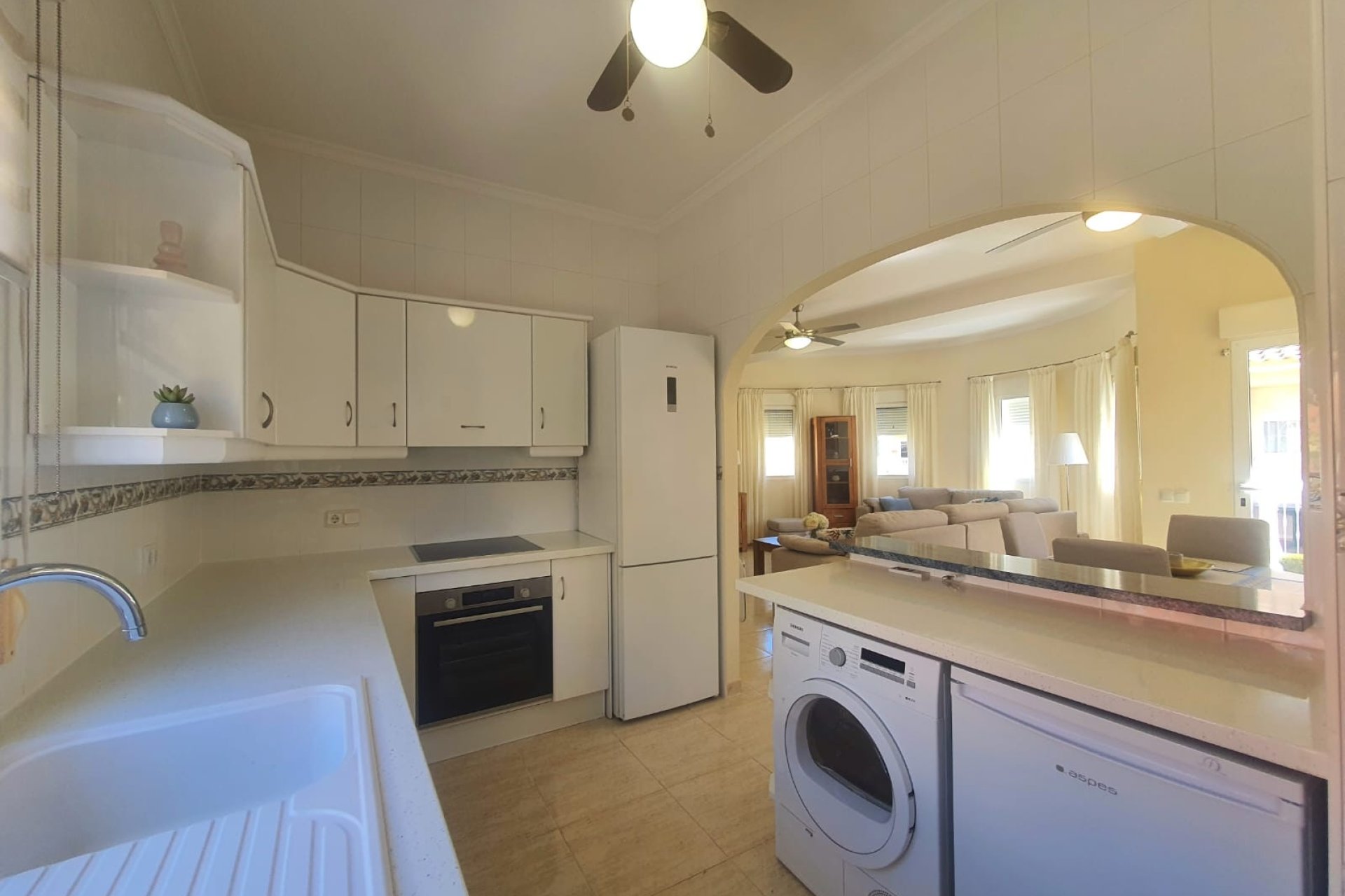 Herverkoop - Villa -
Orihuela Costa - Villamartin