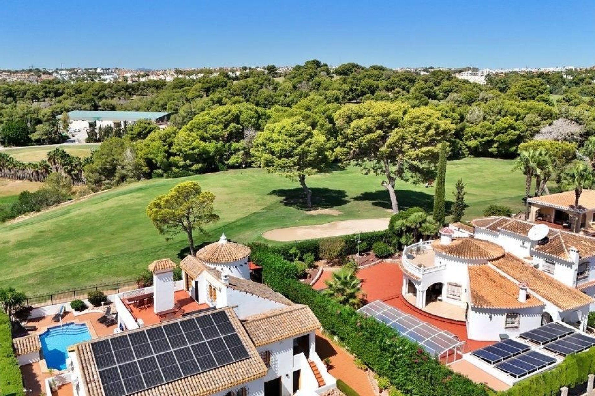 Herverkoop - Villa -
Orihuela Costa - Villamartín