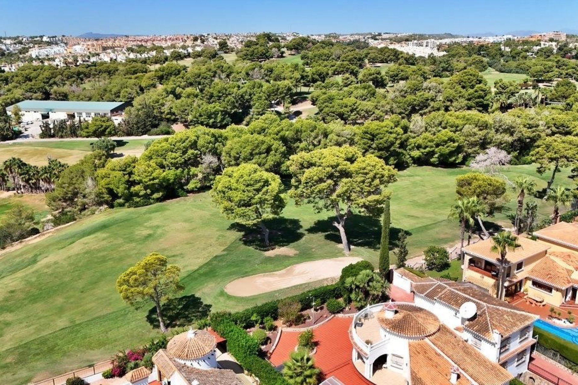 Herverkoop - Villa -
Orihuela Costa - Villamartín