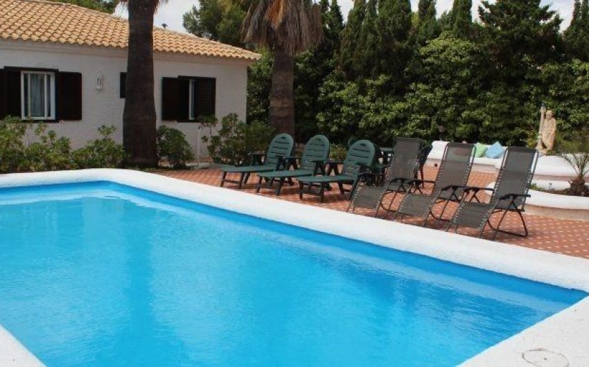 Herverkoop - Villa -
Orihuela Costa - Villamartín