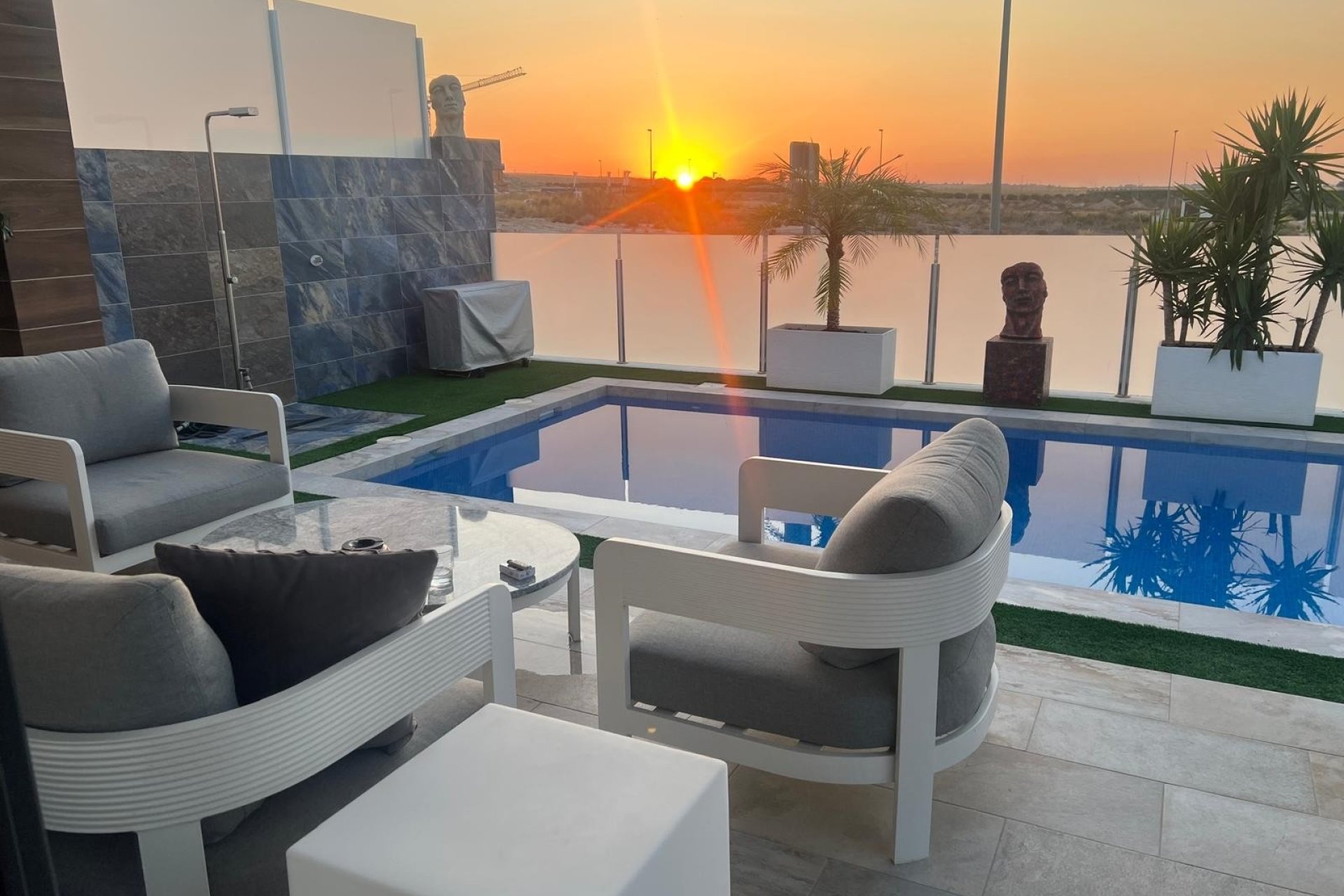Herverkoop - Villa -
Orihuela - Entre Naranjos Vistabella Golf