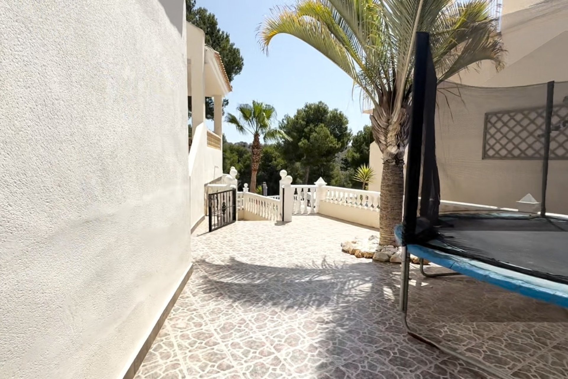 Herverkoop - Villa -
Orihuela - Inland