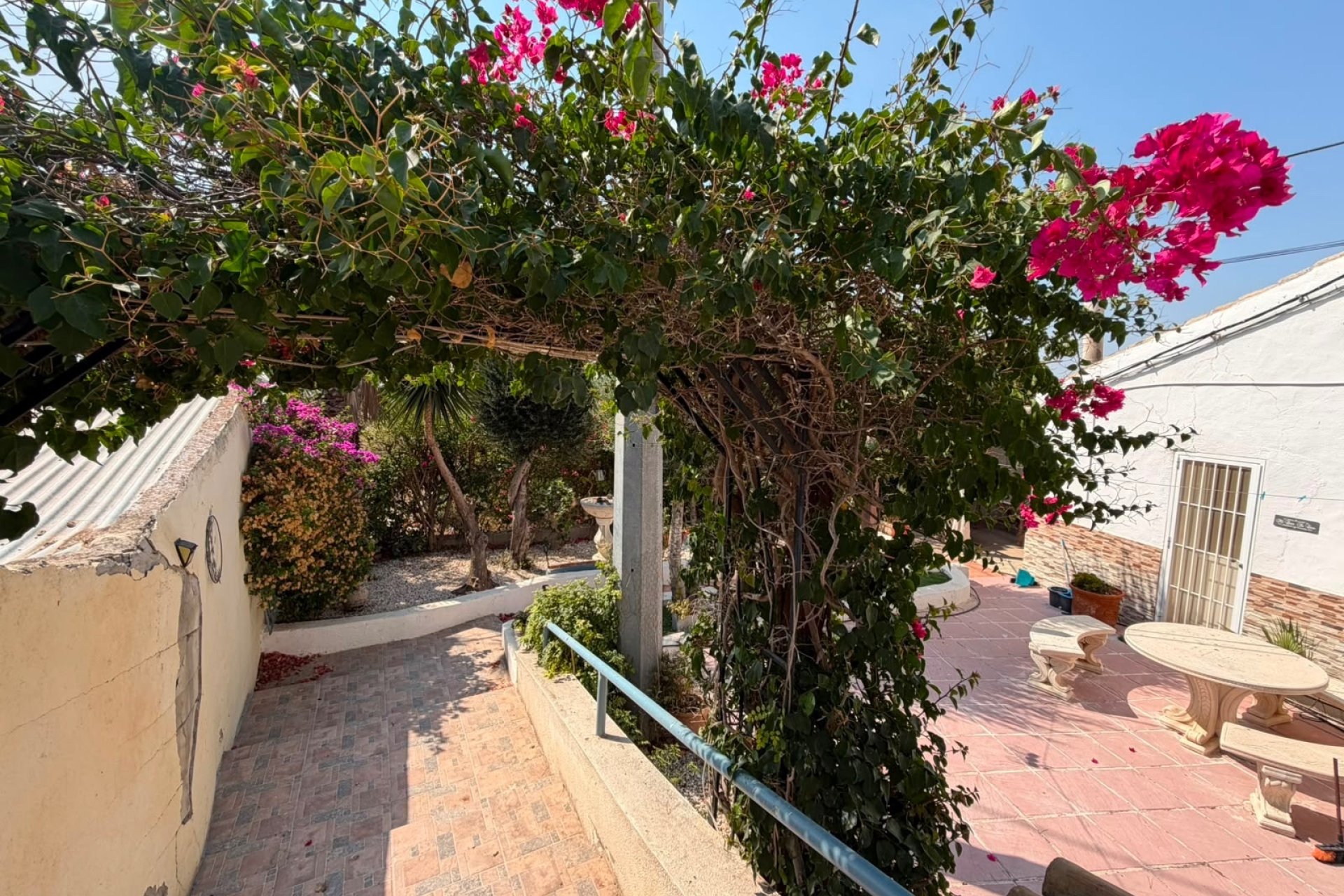 Herverkoop - Villa -
Orihuela - Inland