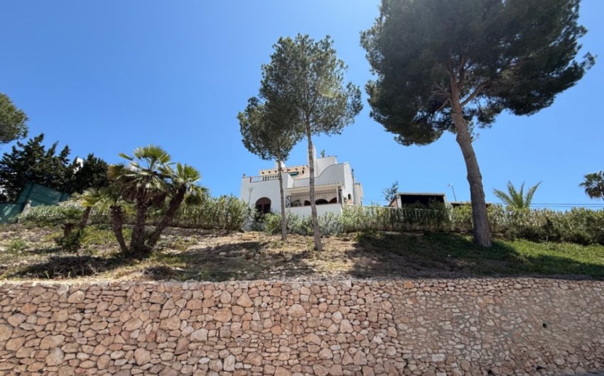 Herverkoop - Villa -
Orihuela - Inland