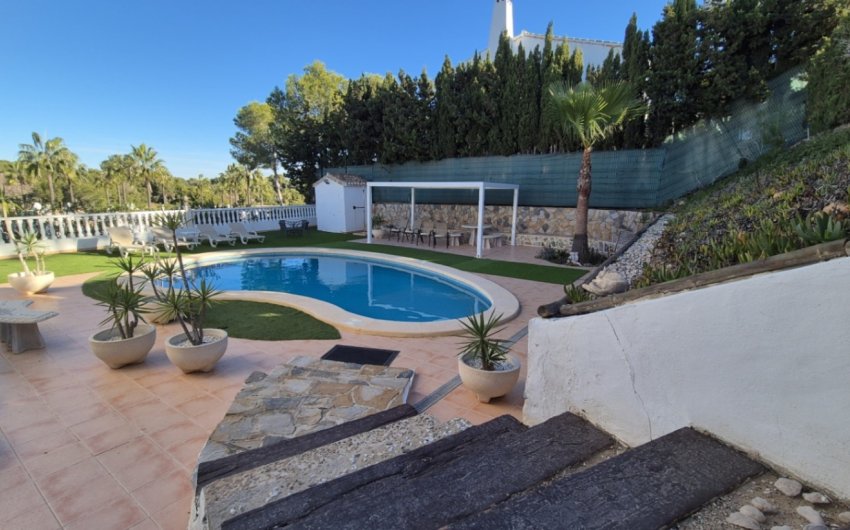 Herverkoop - Villa -
Orihuela - Inland